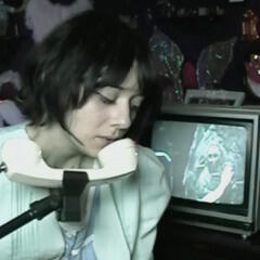 phone mic girl